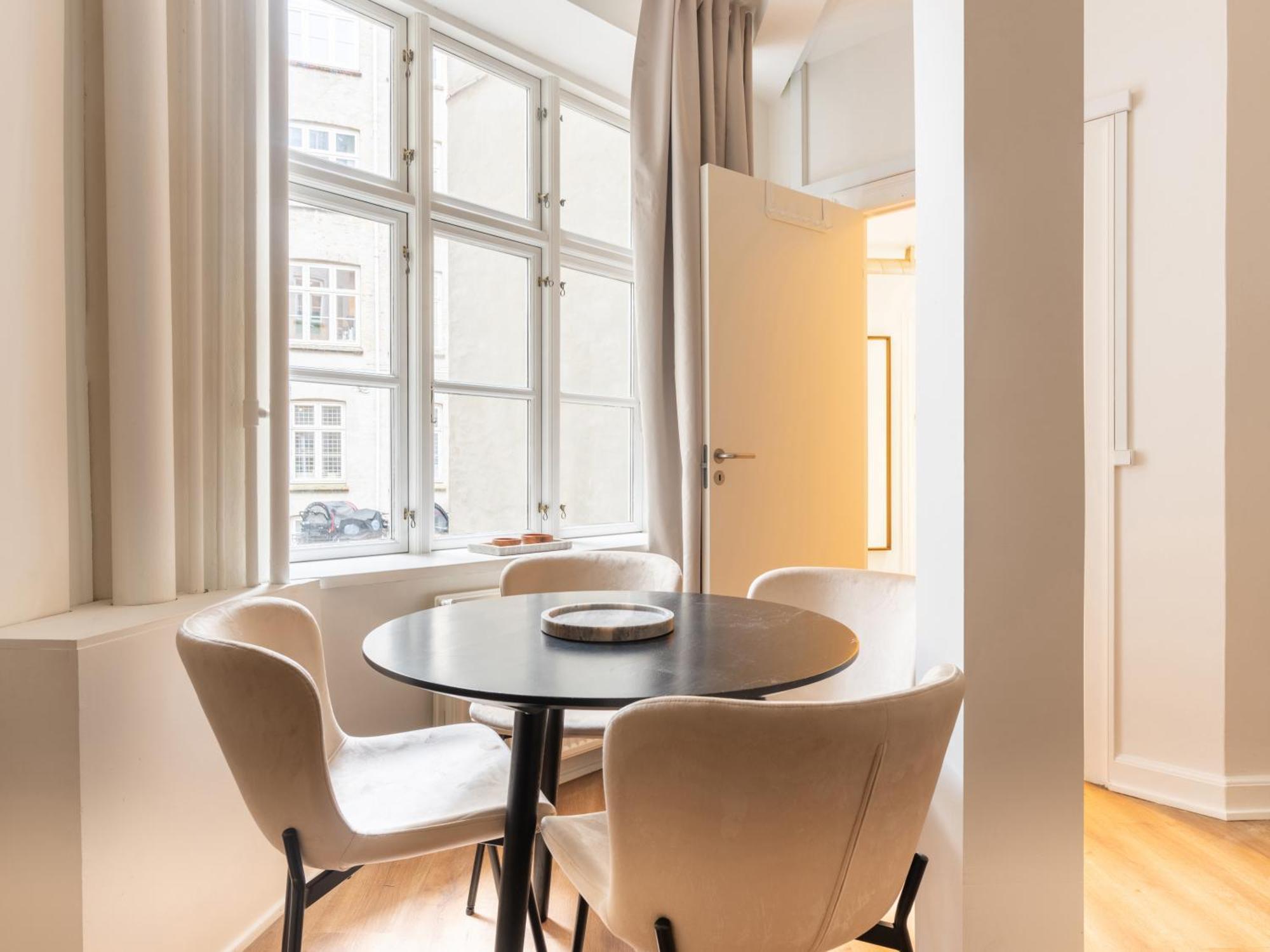 Sanders Noble - Fantastic 4-Bdr Apt In The Capital Kopenhaga Zewnętrze zdjęcie